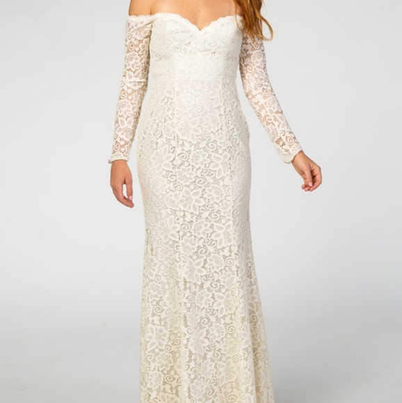 PinkBlush Beige Lace OffShoulder Long Sleeve Maternity Photoshoot or Bridal Gown - Picture 2 of 10